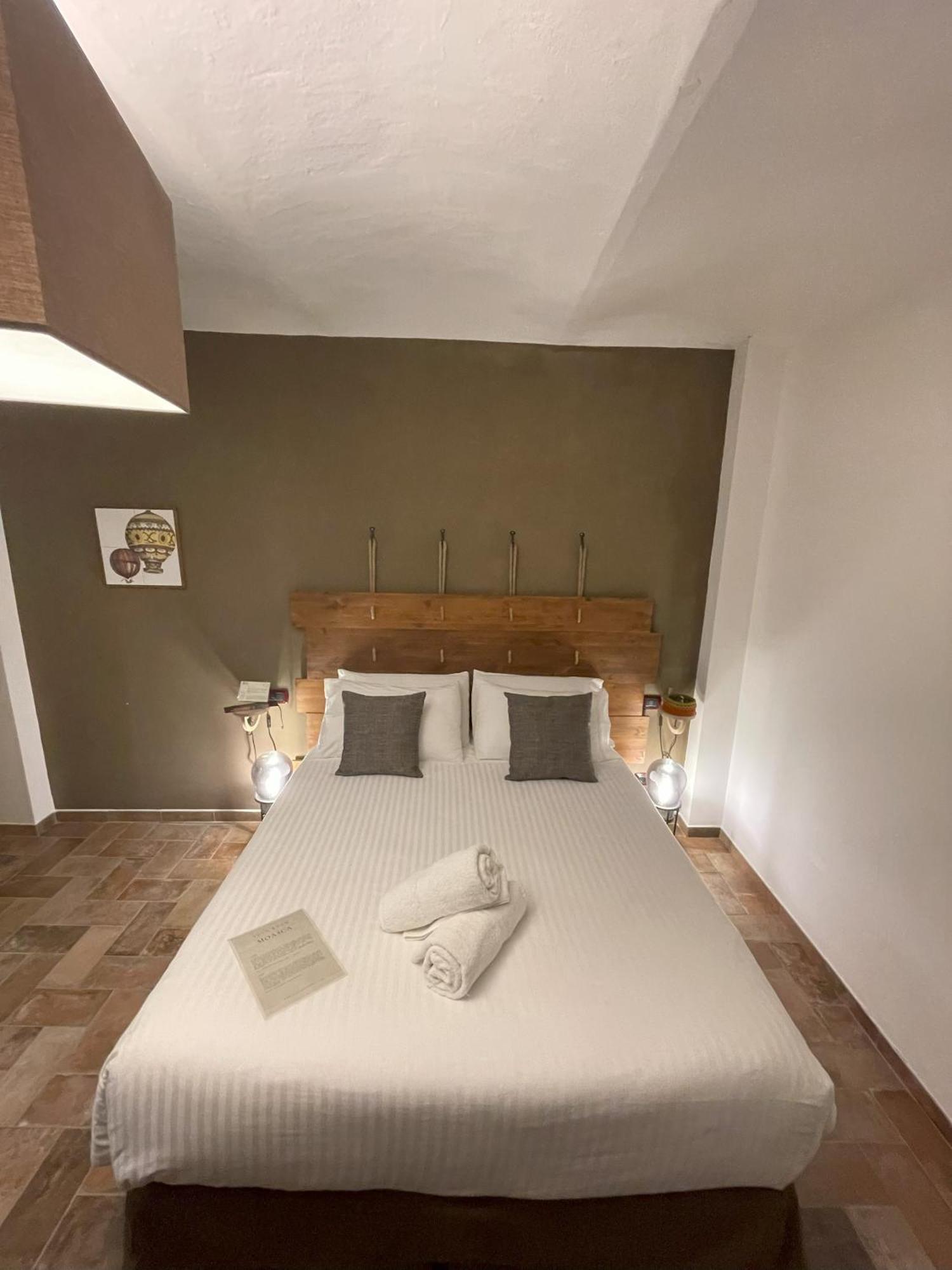 Hotel Cascina Tre Botti Agliano Terme Exterior foto